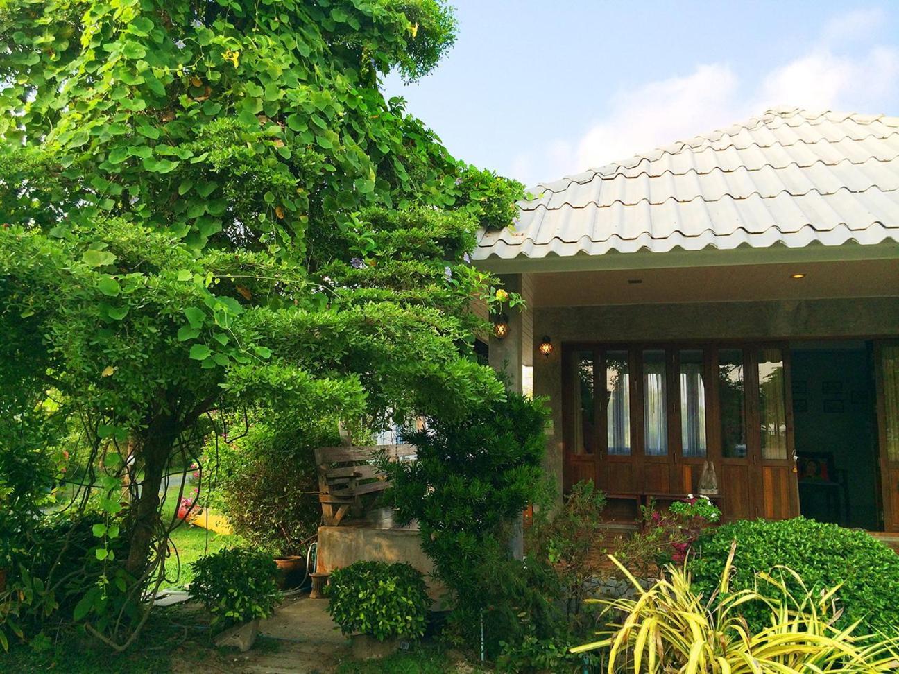 Laemsing Whitehouse Resort Laem Sing Ngoại thất bức ảnh